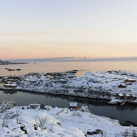 Semesterbostad Waterfront L L Lofoten L Norway