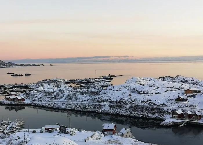 Semesterbostad Waterfront L L Lofoten L Norway